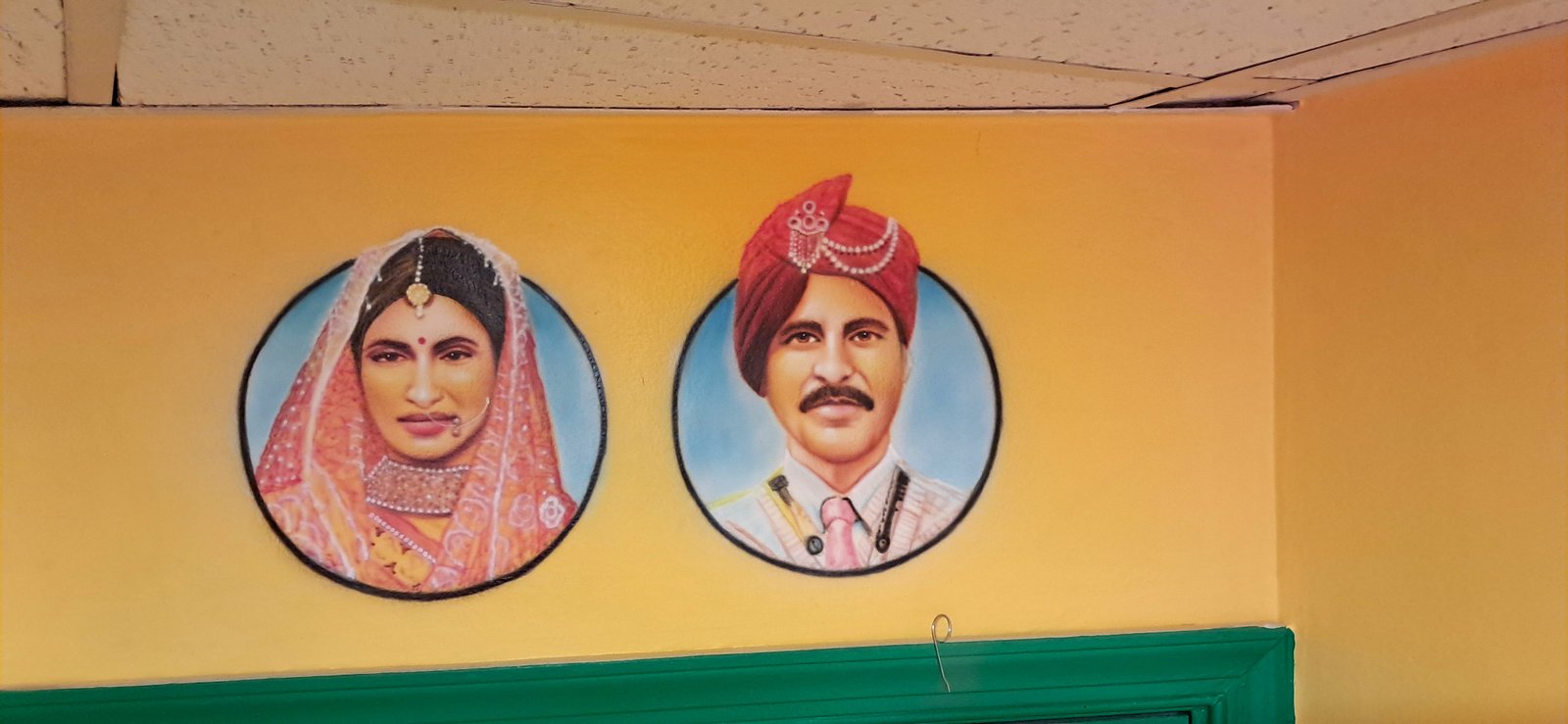 Lajwanti Singh (left), Chaudhary Singh (right) from Dilwale...